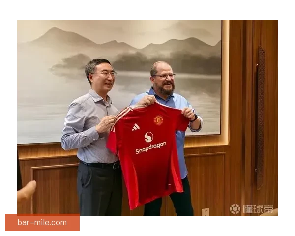 曼联宣布携手高通骁龙达成球衣胸前赞助协议开启品牌合作新时代